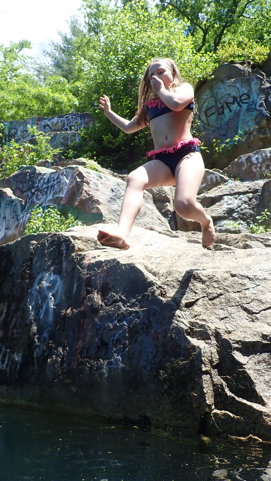 cliff jumping milford quarry